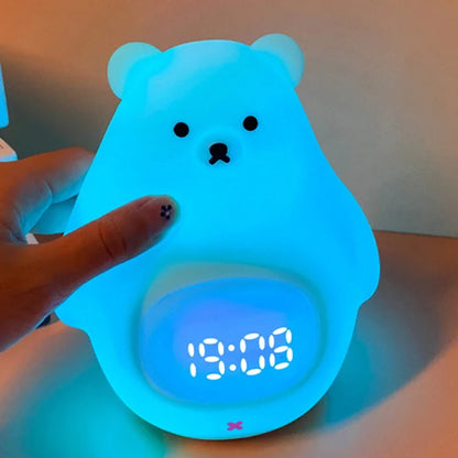 Veilleuse Réveil Ours LED en Silicone – Lumière douce, horloge intégrée et rechargeable USB