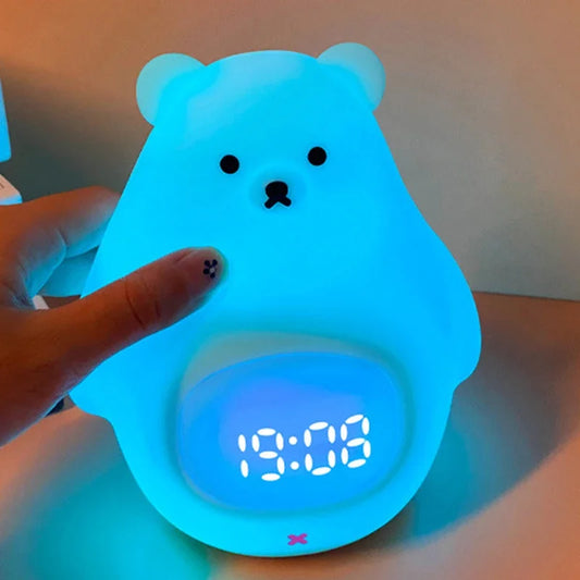 Veilleuse Réveil Ours LED en Silicone – Lumière douce, horloge intégrée et rechargeable USB