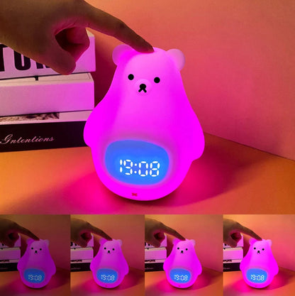 Veilleuse Réveil Ours LED en Silicone – Lumière douce, horloge intégrée et rechargeable USB