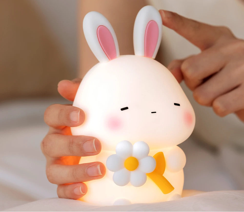 Veilleuse Lapin Fleur – Lampe LED en Silicone Doux Rechargeable USB