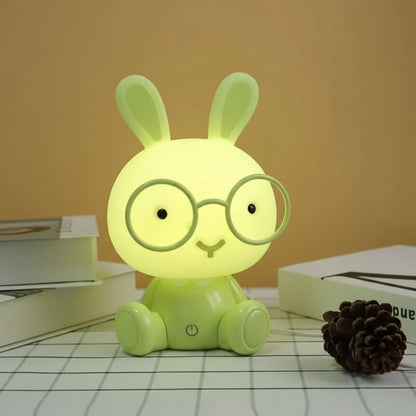 Veilleuse Lapin à Lunettes – Lampe LED en Silicone Doux Rechargeable USB