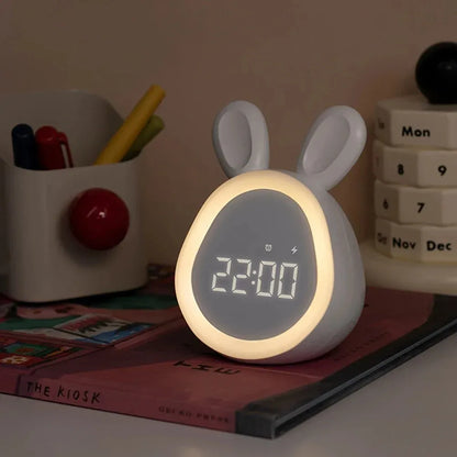 Veilleuse Réveil Lapin Cartoon – Lampe de Nuit Enfant – Réveil LED Design – Rechargeable USB