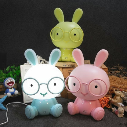 Veilleuse Lapin à Lunettes – Lampe LED en Silicone Doux Rechargeable USB