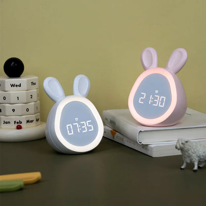 Veilleuse Réveil Lapin Cartoon – Lampe de Nuit Enfant – Réveil LED Design – Rechargeable USB