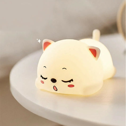 Veilleuse Chat Allongée LED – Lumière douce et apaisante pour enfants, rechargeable USB